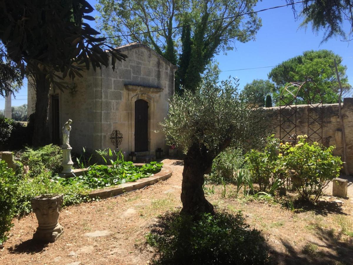 Holiday home Mas De La Chapelle Sainte-elisabeth