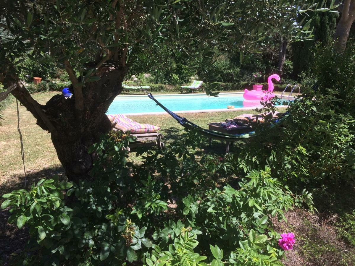 Mas De La Chapelle Sainte-elisabeth Holiday home Tarascon