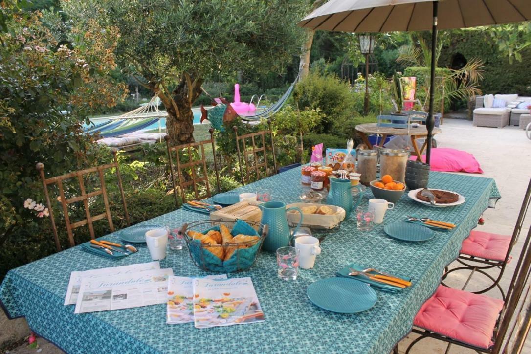 Mas De La Chapelle Sainte-elisabeth Holiday home *