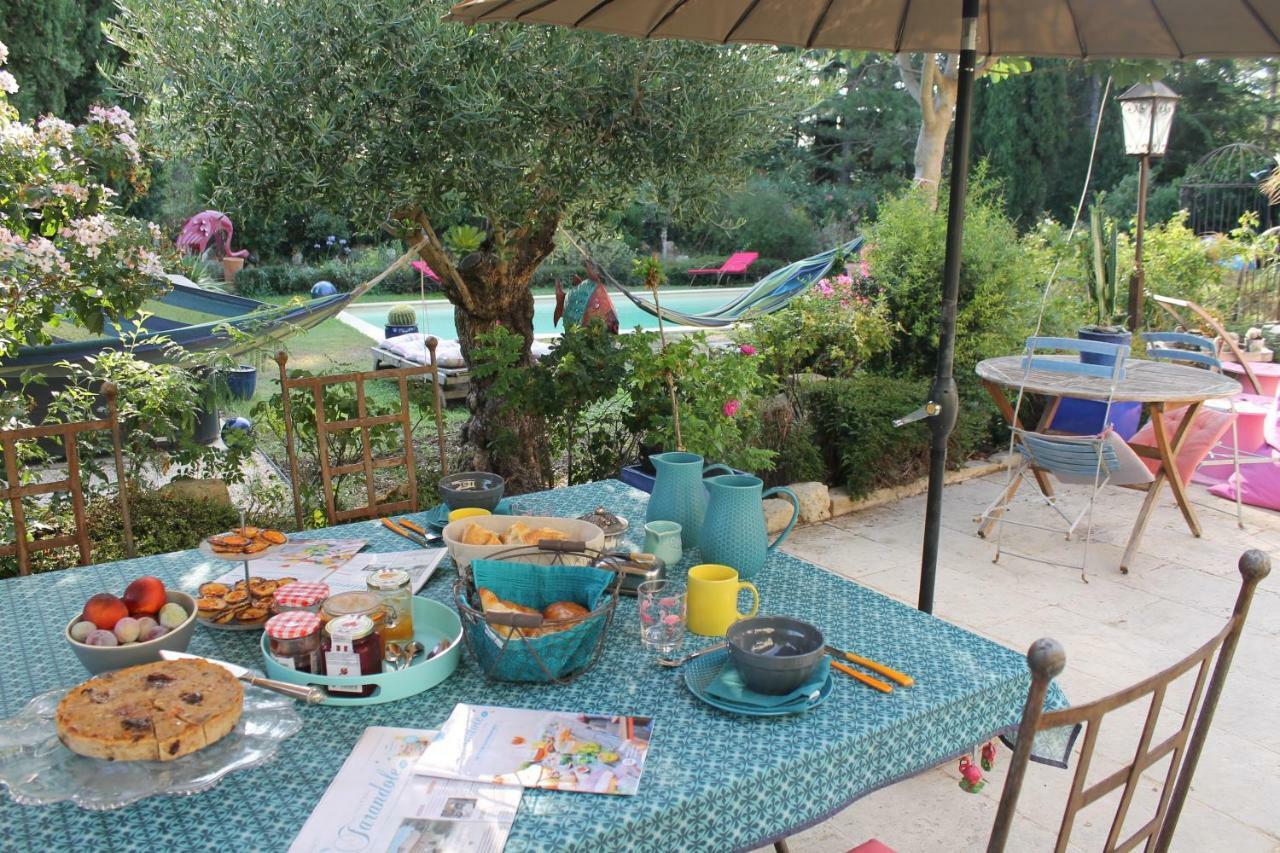 Mas De La Chapelle Sainte-elisabeth Holiday home *