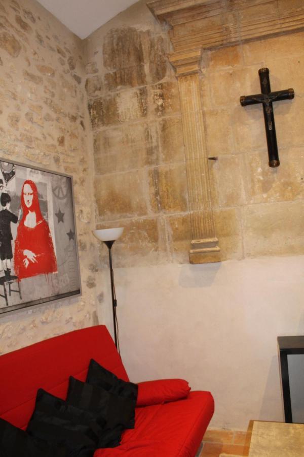 Holiday home Mas De La Chapelle Sainte-elisabeth